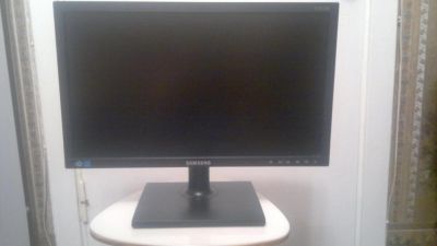 Лот: 4328033. Фото: 1. монитор samsung S19C200N. ЖК-мониторы