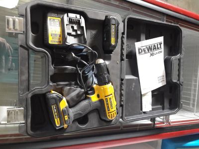 Лот: 16403114. Фото: 1. Дрель-шуруповерт DeWALT DCD 734. Электроинструмент