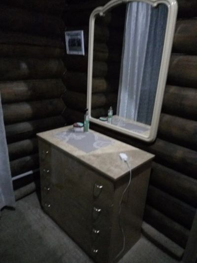 Лот: 10048264. Фото: 1. КОМОД и зеркало + 2 тумбы. Спальные гарнитуры