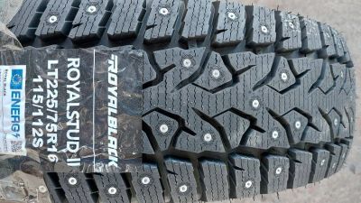 Лот: 23523518. Фото: 1. Зимняя резина 225/75 R-16 "Royal... Шины