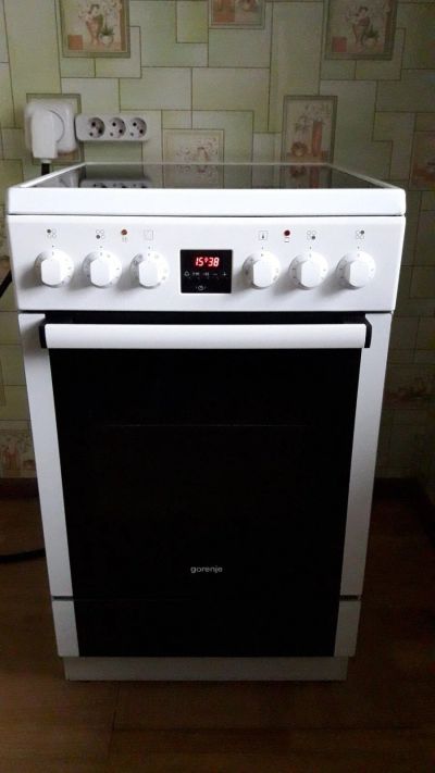 Лот: 14835972. Фото: 1. Электрическая плита Gorenje EC... Плиты, духовые шкафы, варочные поверхности