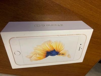 Лот: 16981936. Фото: 1. Айфон 6s gold 64 gb. Смартфоны