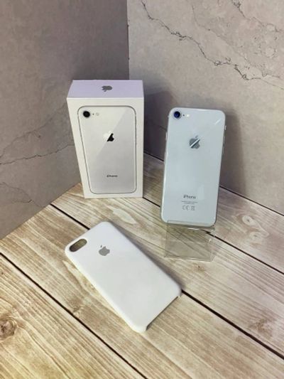 Лот: 22488600. Фото: 1. Смартфон Apple iPhone 8 (3134). Смартфоны