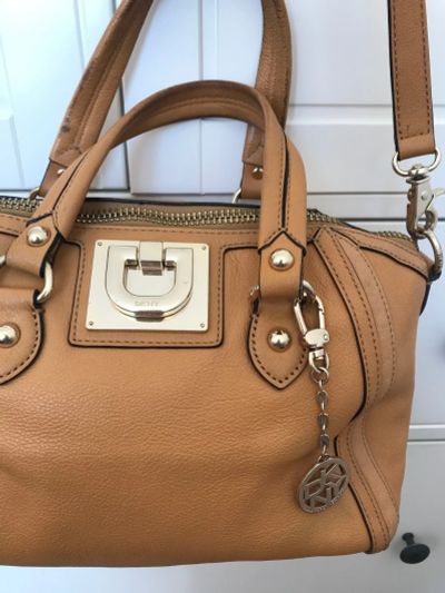 Лот: 16209568. Фото: 1. Сумка DKNY оригинал. Сумки