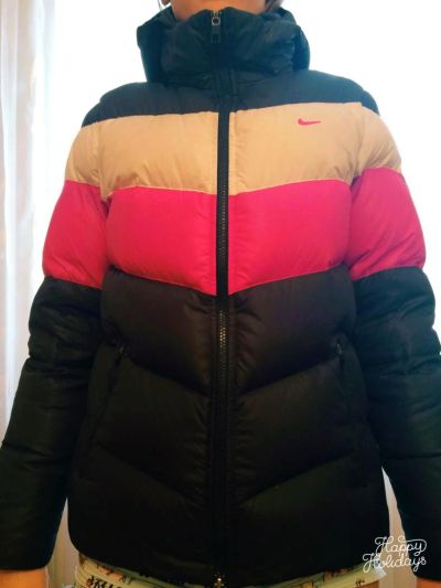 Лот: 6699056. Фото: 1. Пуховик Nike женский. Верхняя одежда
