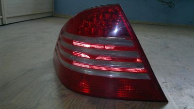 Лот: 4235496. Фото: 1. Задняя левая фара Mercedes Benz... Оптика и освещение