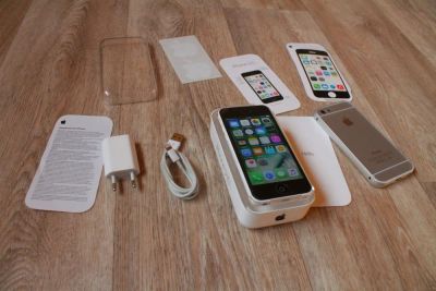 Лот: 9487190. Фото: 1. iphone 5c айфон 5с на 16 гб LTE. Смартфоны