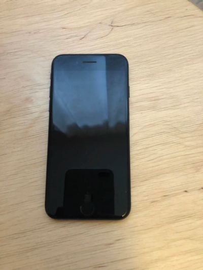 Лот: 10786117. Фото: 1. Продам iPhone 7 оригинал, полный... Смартфоны