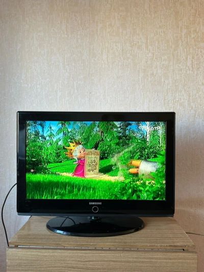 Лот: 21254285. Фото: 1. Samsung LE-32A430T1 HD 81 сантиметр. Телевизоры