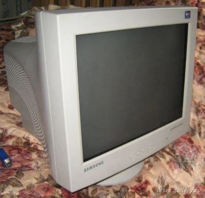 Лот: 305908. Фото: 1. Samsung SyncMaster 753dfx. ЭЛТ-мониторы