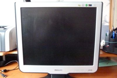 Лот: 9552016. Фото: 1. монитор Philips 170S6FS. ЖК-мониторы