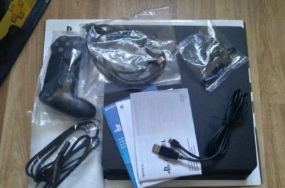 Лот: 13984776. Фото: 1. Sony plastation 4 slim 1tb. Игровые приставки, консоли