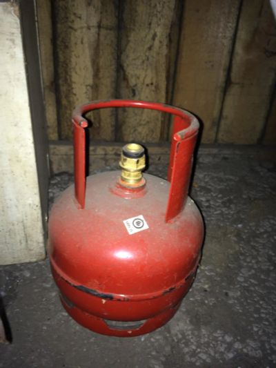 Лот: 7858619. Фото: 1. Продам газовый балон 5л. Другое (для дачи, дома, огорода, бани, парка)