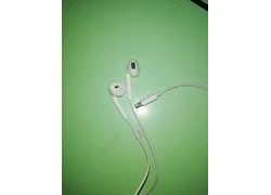 Лот: 10307514. Фото: 1. Apple EarPods с разъёмам Lightning. Наушники, гарнитуры