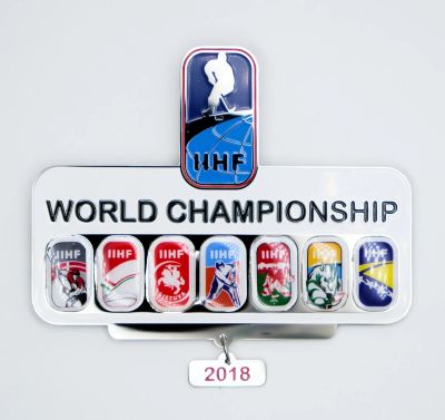 Лот: 11798612. Фото: 1. Официальный значок IIHF Чемпионат... Другое (значки, медали, жетоны)