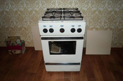 Лот: 6680034. Фото: 1. Газовая плита. Плиты, духовые шкафы, варочные поверхности