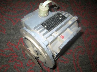 Лот: 4085664. Фото: 1. Двигатель асинхронный 380V, 90W. Электродвигатели