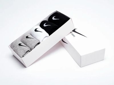Лот: 16161632. Фото: 1. Носки длинные Nike - 5 пар. Другое (одежда, обувь, галантерея)