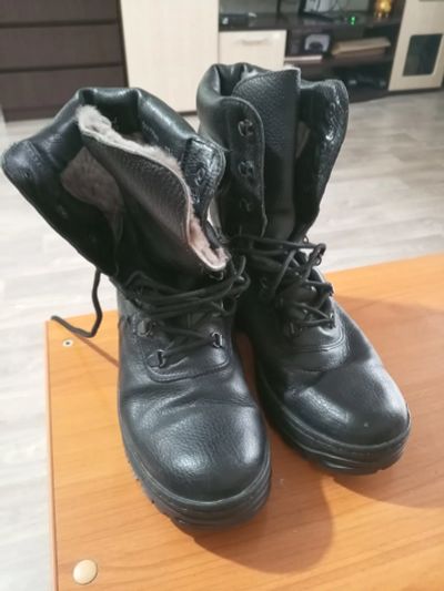 Лот: 25738366. Фото: 1. Зимние ботинки "Альпы" 41 р-р. Зимняя спортивная одежда