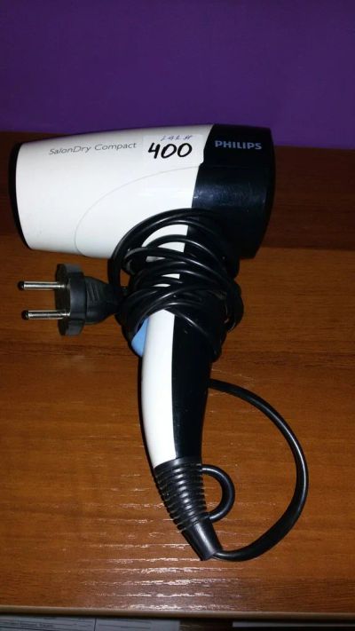 Лот: 6127115. Фото: 1. Продам фен Philips HP8103 SalonDry... Укладка и стрижка волос, бритьё, эпиляция
