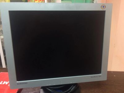 Лот: 10547829. Фото: 1. Монитор Samsung 152V S (11722). ЖК-мониторы