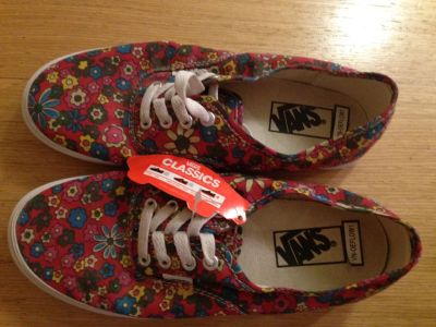 Лот: 8941474. Фото: 1. Кеды Vans красные. Кеды, кроссовки, слипоны