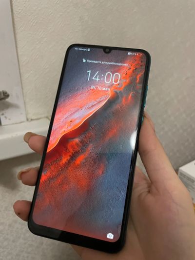 Лот: 19525222. Фото: 1. Телефон Huawei Y6P. Кнопочные мобильные телефоны