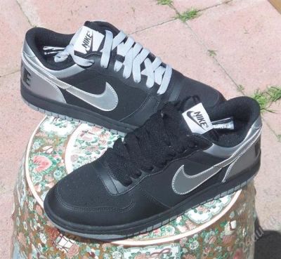 Лот: 776131. Фото: 1. новая nike big nike low обувь... Другое (мужская обувь)