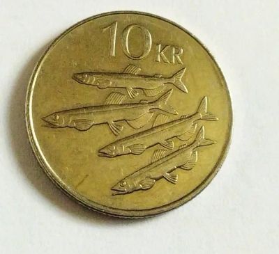 Лот: 25605736. Фото: 1. Исландия 10 крон 2004. Европа