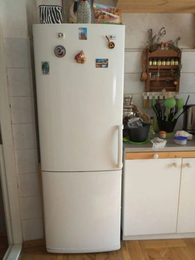 Лот: 8439739. Фото: 1. Холодильник LG. Холодильники, морозильные камеры