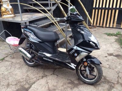 Лот: 4358486. Фото: 1. Продам скутер "Yuki" 2013 года... Мотороллеры, мопеды