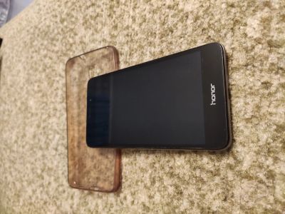 Лот: 14523570. Фото: 1. Смартфон Huawei honor. Смартфоны