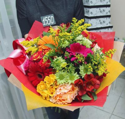 Лот: 7265702. Фото: 1. Сборный букет. Цветы на Щорса... Свежие цветы