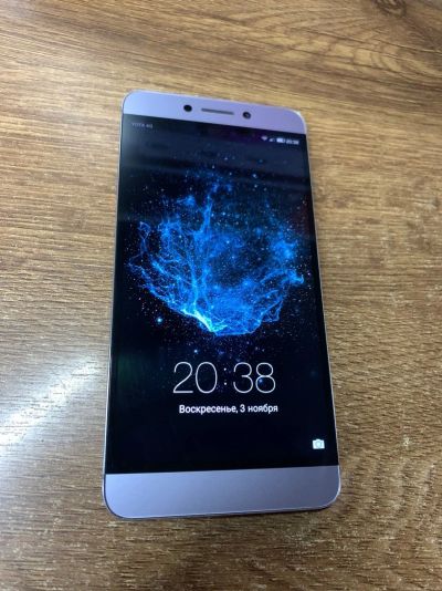 Лот: 14946219. Фото: 1. Смартфон LeEco Le 2 32GB. Смартфоны