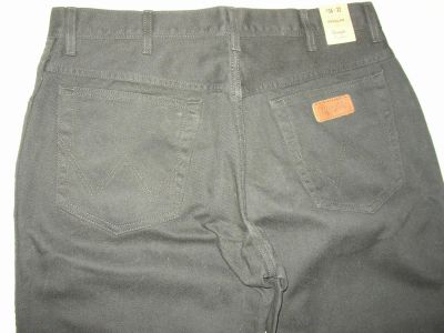 Лот: 10702860. Фото: 1. Джинсы прямые Wrangler р.36x32... Брюки, джинсы, шорты