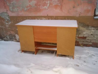 Лот: 6962496. Фото: 1. столы офисные с 1 рубля! 2 шт. Компьютерные и письменные столы