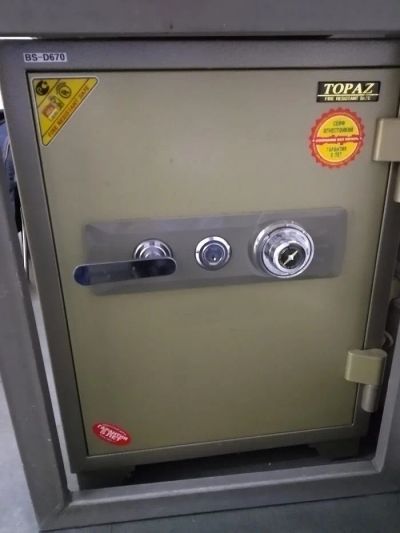 Лот: 12751784. Фото: 1. Сейф огнестойкий. Сейфы, металлические шкафы