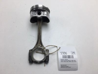 Лот: 20375179. Фото: 1. Поршень с шатуном Toyota Corolla... Двигатель и элементы двигателя