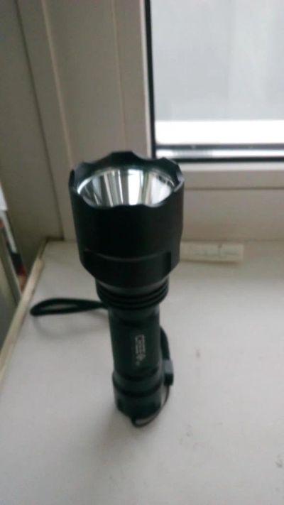 Лот: 6572887. Фото: 1. Фонарь ultrafire C8 с диодом q5. Фонарики