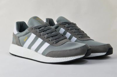 Лот: 16851330. Фото: 1. Кроссовки мужские Adidas Iniki... Кеды, кроссовки, слипоны