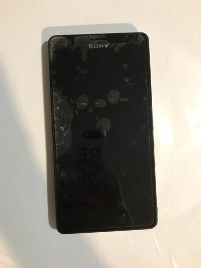Лот: 12052925. Фото: 1. Sony Xperia ZR LTE (C5503) неисправный. Смартфоны