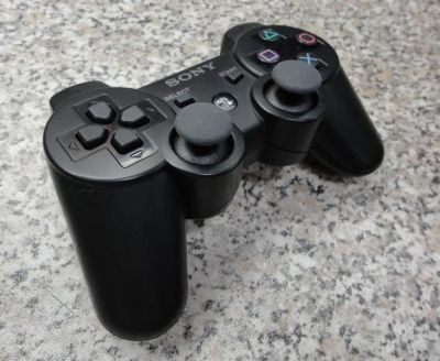 Лот: 1679116. Фото: 1. PS3 оригинал, джойстик Dualshock... Запчасти для игровых приставок, консолей