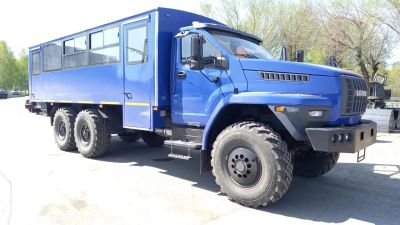Лот: 25623412. Фото: 1. Вахтовый автобус УРАЛ. Грузовики, автобусы, спецтехника