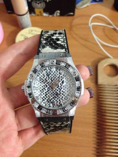 Лот: 6742866. Фото: 1. часы Hublot. Другие наручные часы