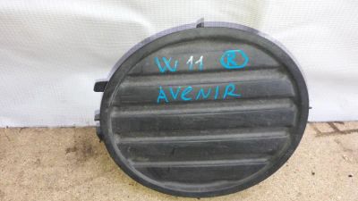 Лот: 21413406. Фото: 1. заглушка бампера Nissan Avenir... Двигатель и элементы двигателя