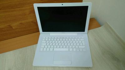 Лот: 10341924. Фото: 1. Apple MacBook A1181. Рабочий. Ноутбуки