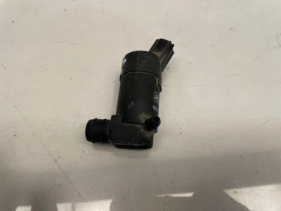 Лот: 22460133. Фото: 1. насос омывателя Ford Focus CB4. Другое (автозапчасти)