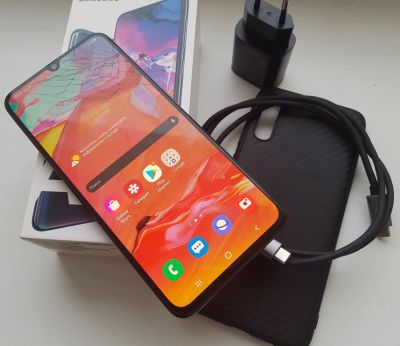 Лот: 17182240. Фото: 1. Samsung Galaxy A70 (SM A705) 6... Смартфоны