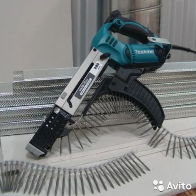 Лот: 6644714. Фото: 1. ленточный шуруповерт Makita 6844. Электроинструмент