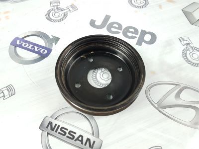 Лот: 23592101. Фото: 1. Шкив помпы Nissan Largo KA24DE... Двигатель и элементы двигателя
